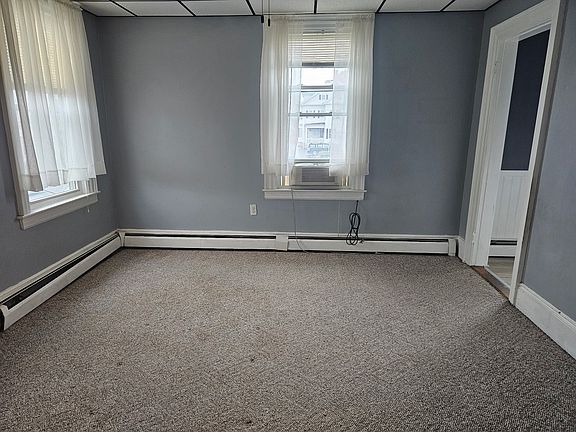 3rd image of 549 Westford St #4