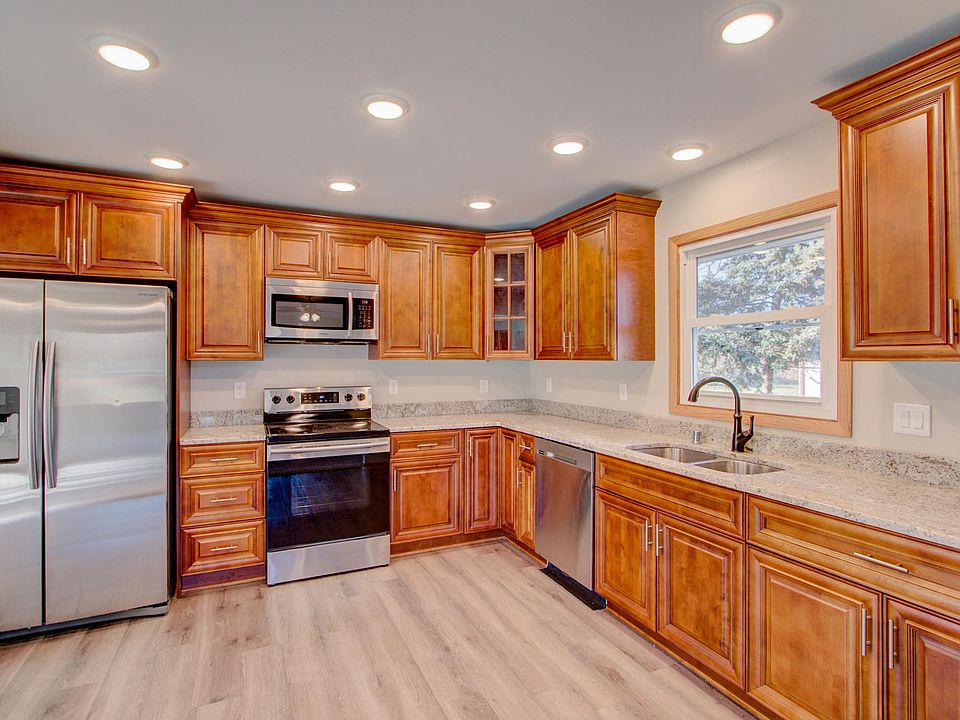 1st image of 8153 N Edge O Woods Dr