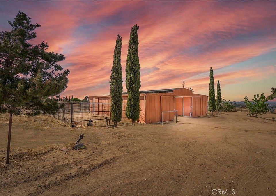5054 Sun Down Dr, Phelan, CA 92371 MLS HD23085816 Zillow