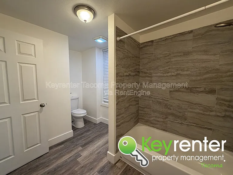 3620 E South St — Photo 10
