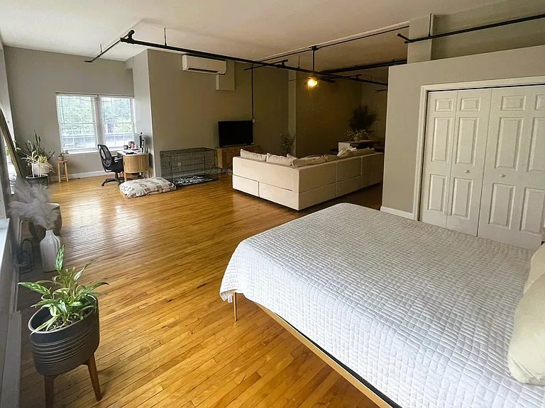 10 Franklin Ct #1 — Photo 3