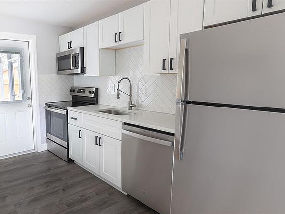 5th image of 625 Omaha St APT 2