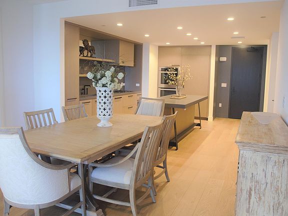 5th image of 10777 Wilshire Blvd #504