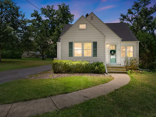 422 Harden St, Antioch, IL 60002