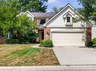 47652 Arbor Trl #77, Northville, MI 48168