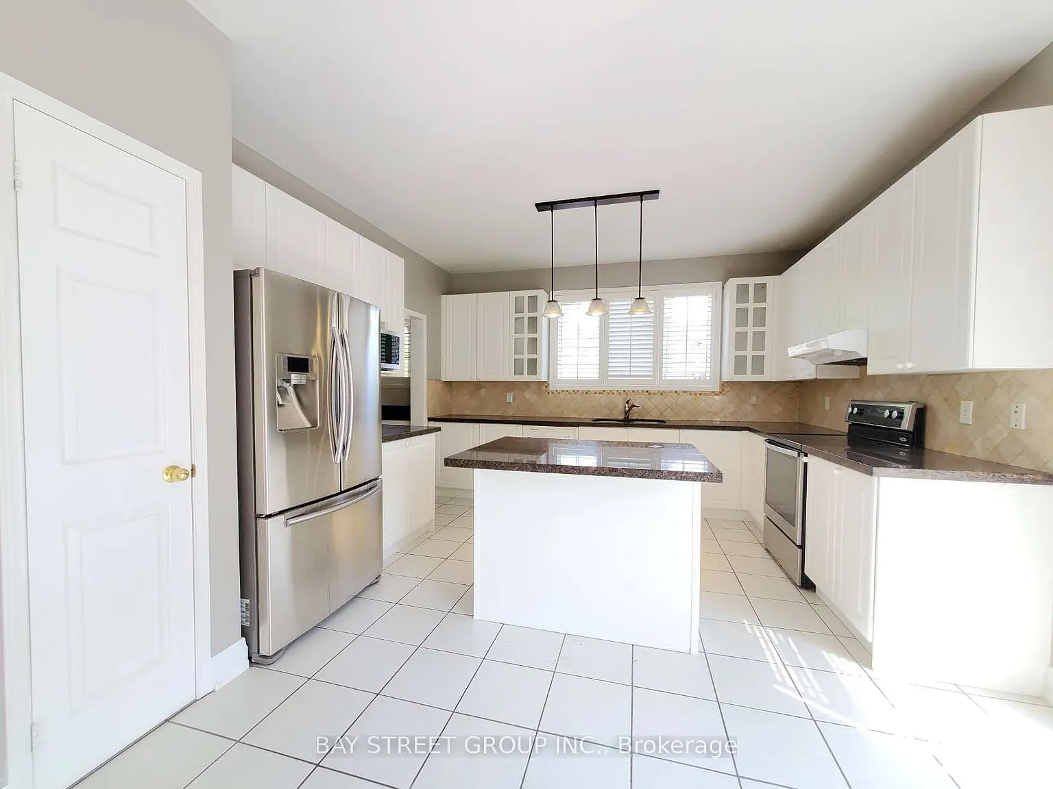 4 bed, $4,300 — Photo 4