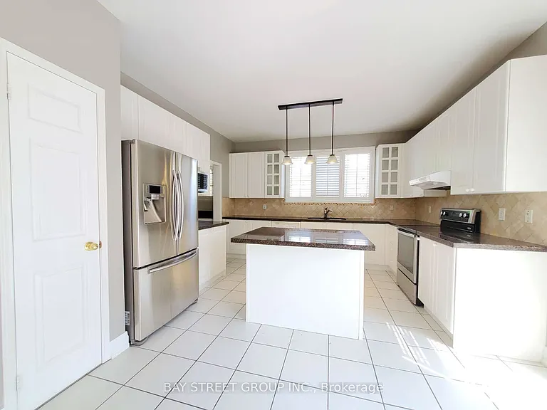 89 Skywood Dr — Photo 4