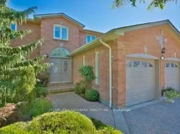 69 Hazelmere Dr, Richmond Hill, ON L4B 1W8