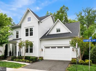 6198 Champion Oak Ct, Falls Church, VA 22044