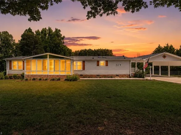 519 Wil O Pat Rd, Reidsville, NC 27320