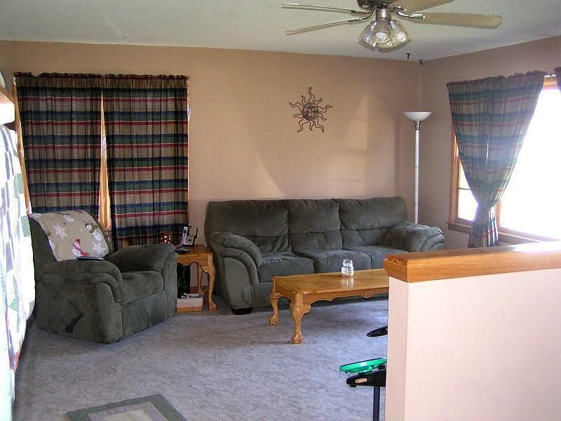 2nd image of 441 Elm St
