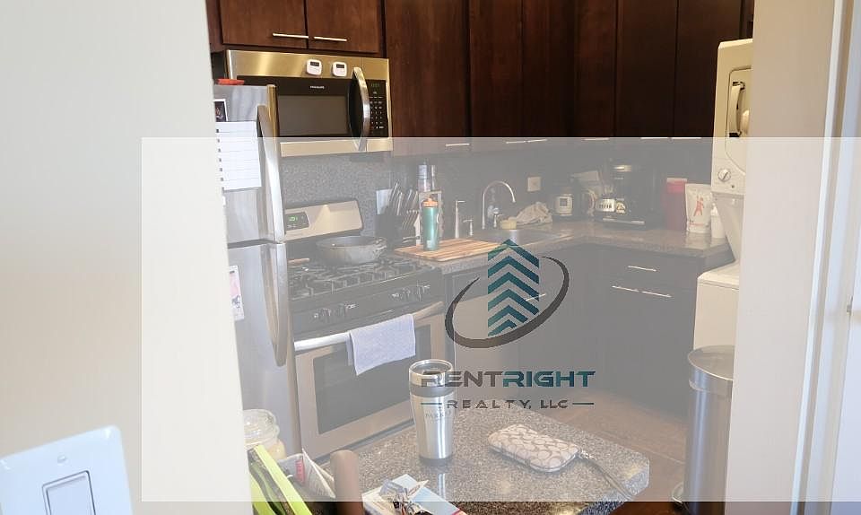 1st image of 1458 N Bosworth Ave APT 2F