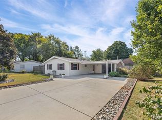 116 Lakeland Blvd, Swansea, IL