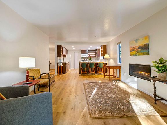 5th image of 415 Southwood Dr