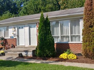 1888 Stieber St #9, Westland, MI 48186