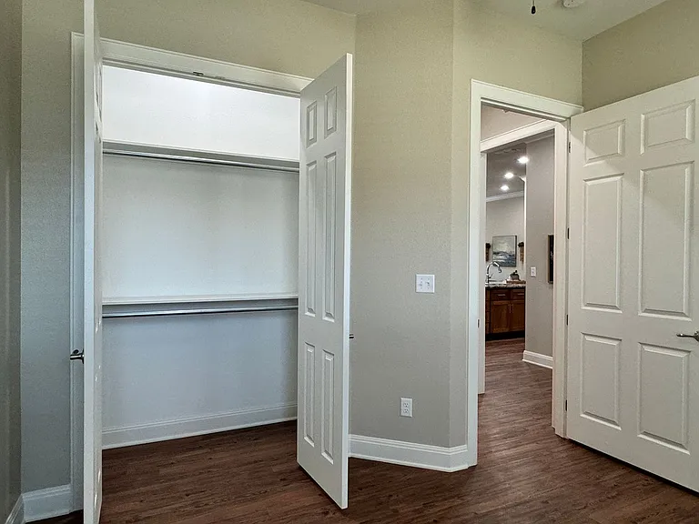 Creekview Estates — Photo 8