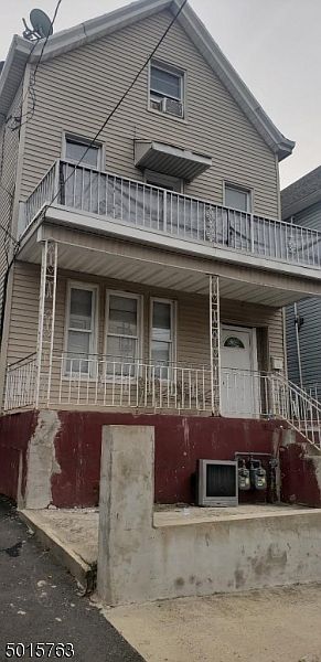 Building Photo 3