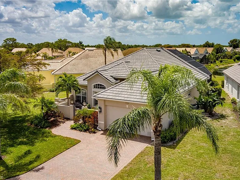 28460 Highgate Dr — Photo 36