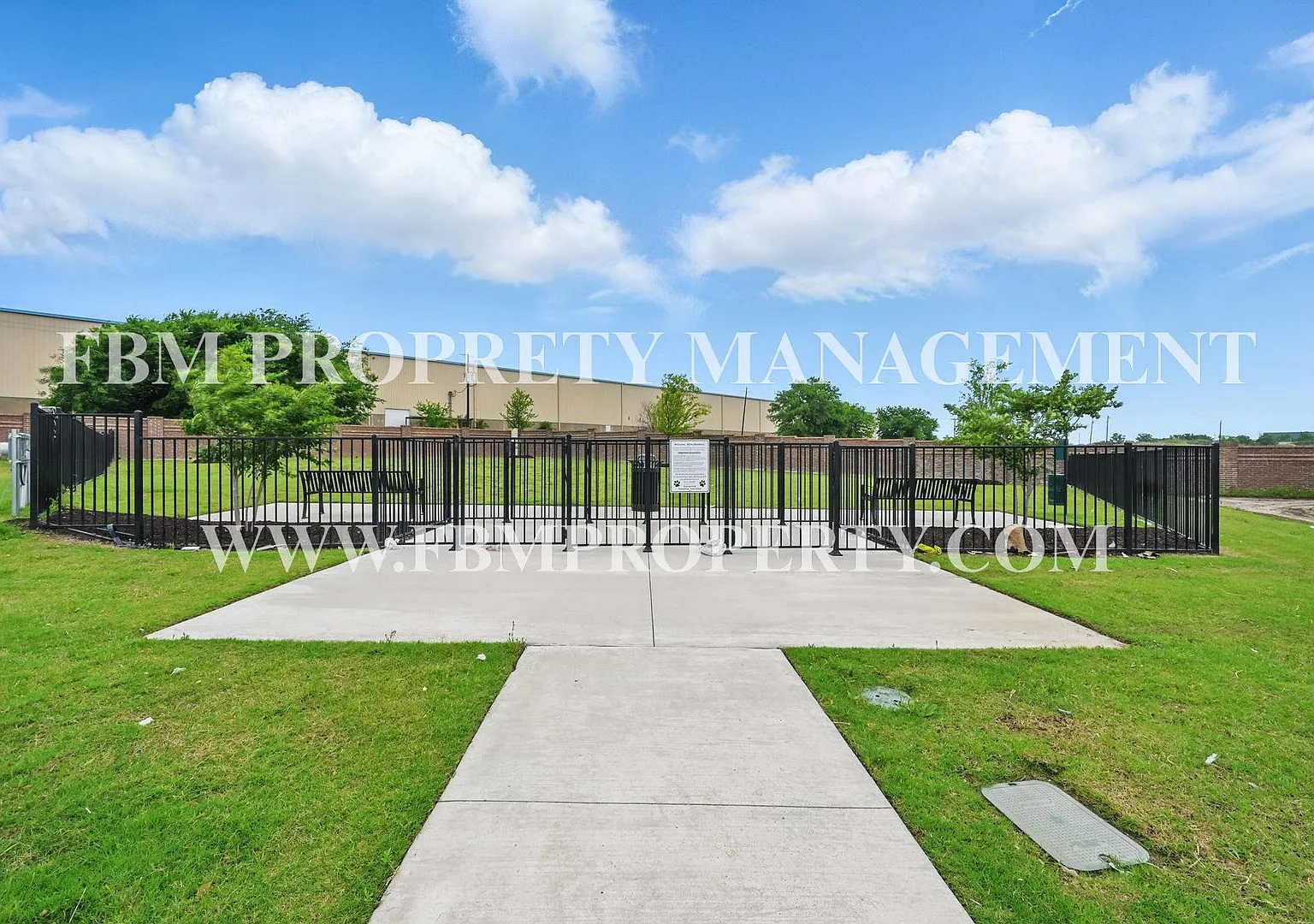 2128 Layla Dr - Gorgeous 3 Bedroom, 2.5 Bathroom Townhome in Waxahachie, TX! — Photo 3