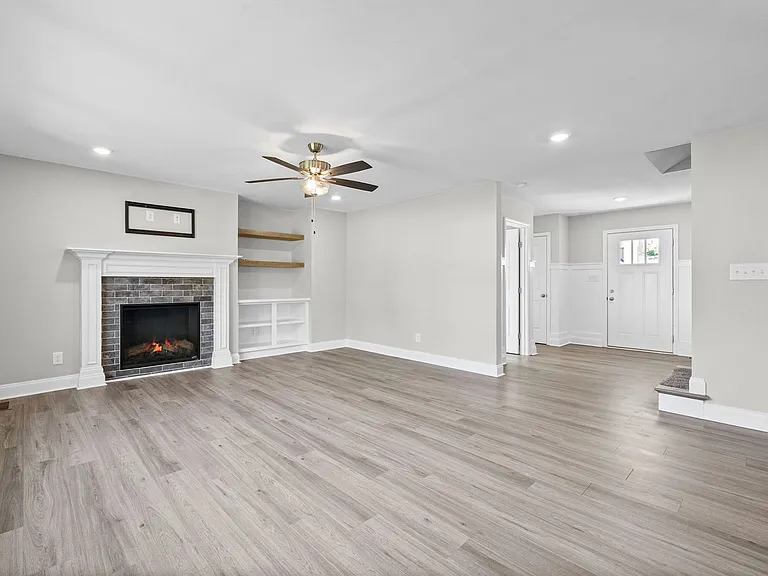 528 Macy Lynn Dr — Photo 7