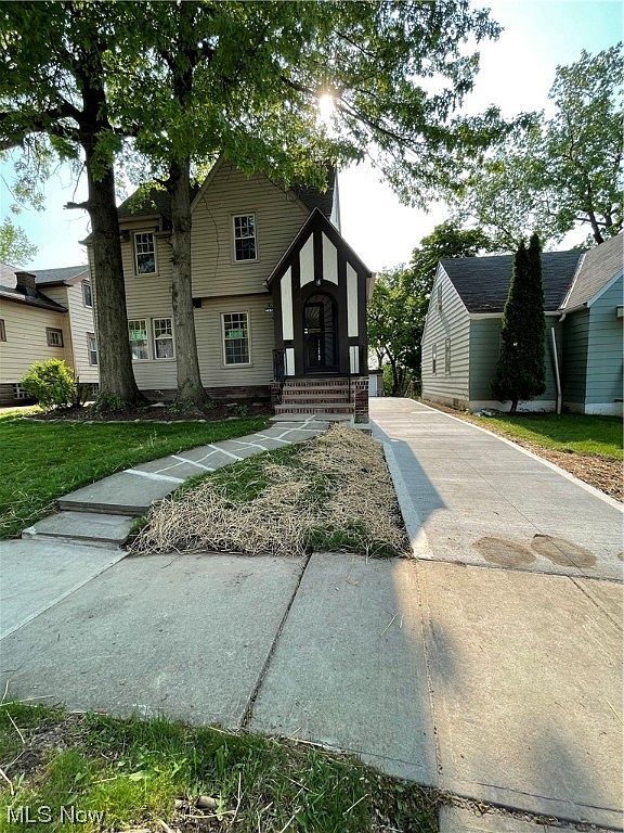 4824 E 90th St, Garfield Heights, OH 44125 Zillow