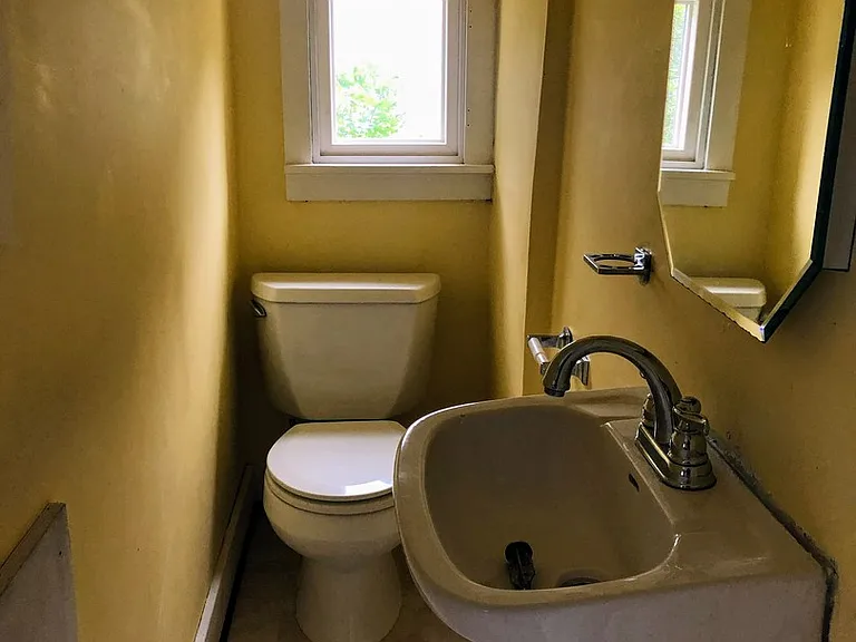224 Garfield Ave NW — Photo 14