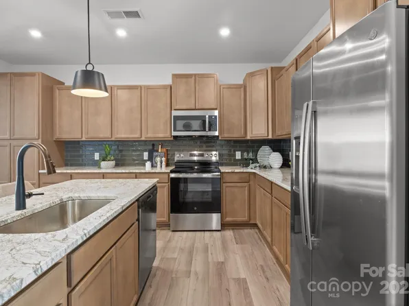 7720 Ethora Way #1, Charlotte, NC 28216