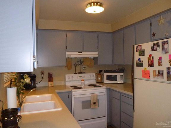 5th image of 1250 SE 6th St