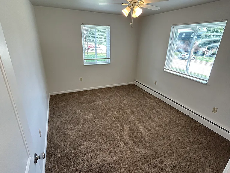 848 Youngs Ln #4 — Photo 13