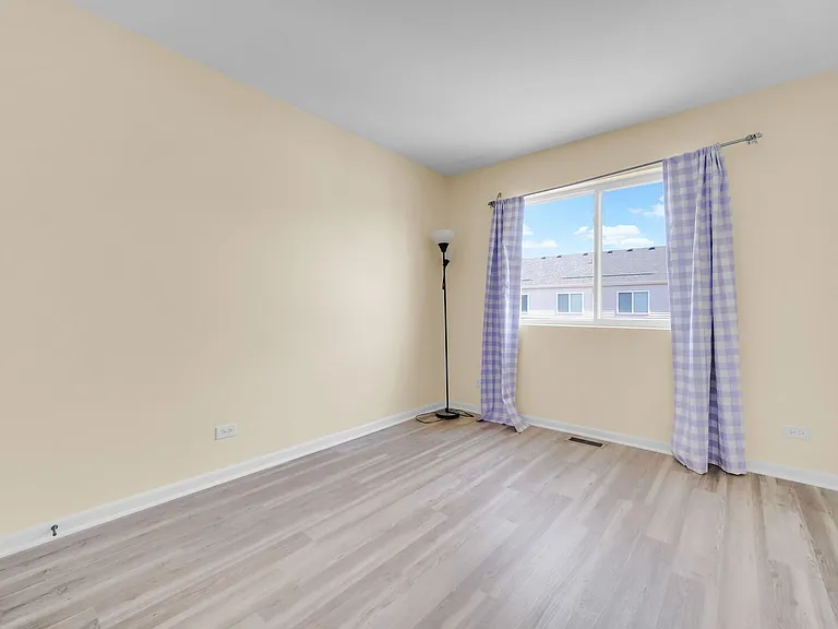 1476 Manning Ave — Photo 18