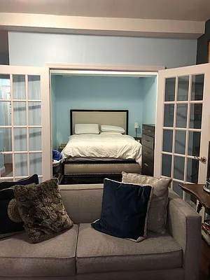 Rented by Compass | media 10