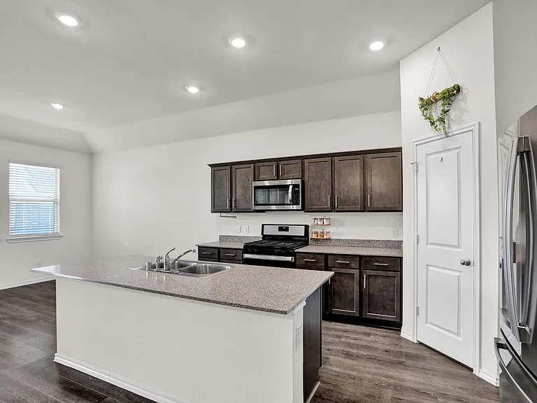 1008 Honey Maple St — Photo 17