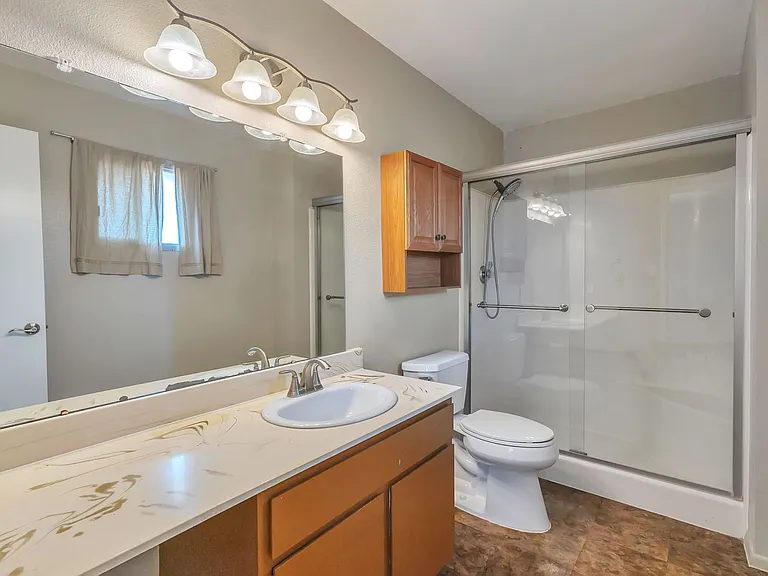 3511 S Alder Dr — Photo 11