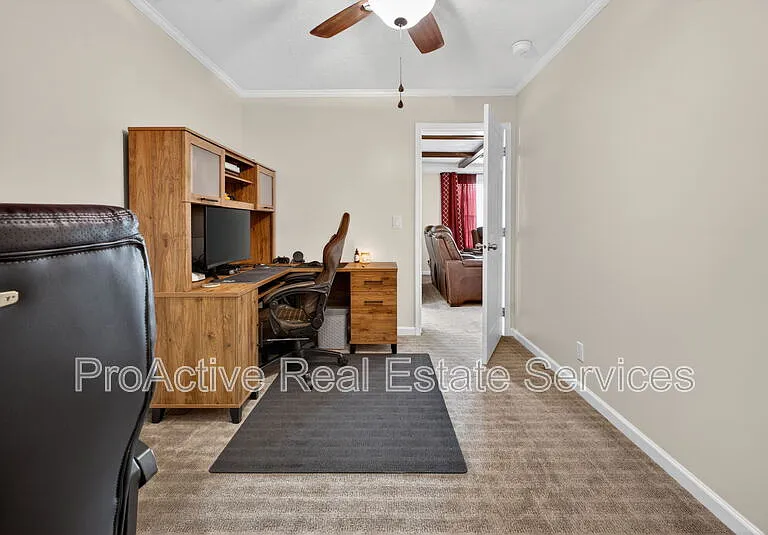 1053 Pitchkettle Rd — Photo 6