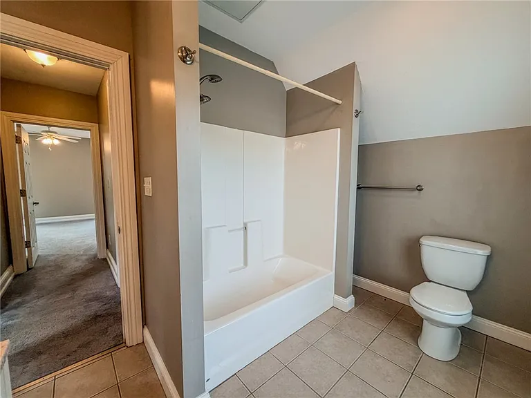 4349 Glen Eden Rd — Photo 36