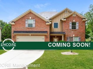 879 Still Hill Ln, Lawrenceville, GA 30045