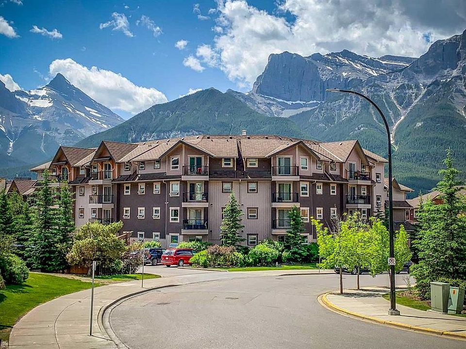 1st image of 186 NE Kananskis Way #112