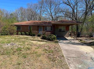 112 Pine Ridge Rd, Laceys Spring, AL 35754