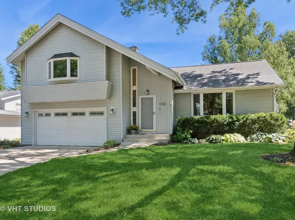 1732 Clyde Dr, Naperville, IL 60565