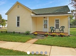 1420 Jefferson Ave, Charleston, IL 61920