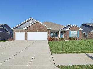 3254 S Ansley Dr, New Palestine, IN 46163