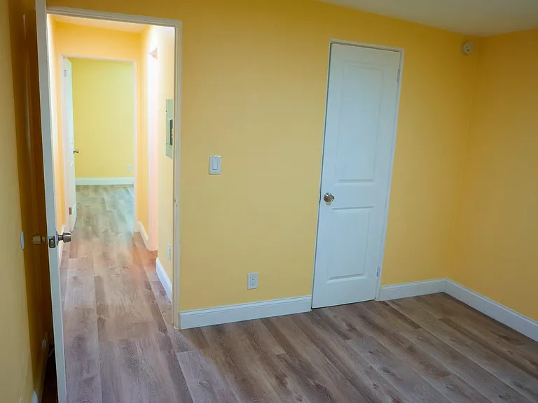 1666 N Myrtle Ave — Photo 11
