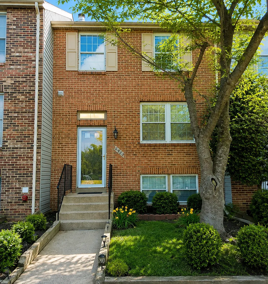 3 bed, 3.0 bath, 1220 sqft, $2,450 — Photo 1