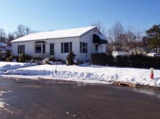 12 Roundhouse Rd, Leominster, MA 01453