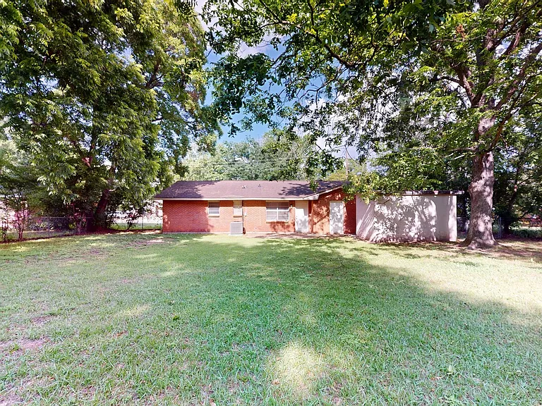 130 Graylynn Dr — Photo 22
