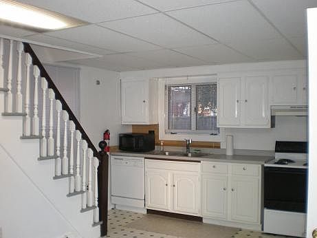 2nd image of 14 S Baptist St