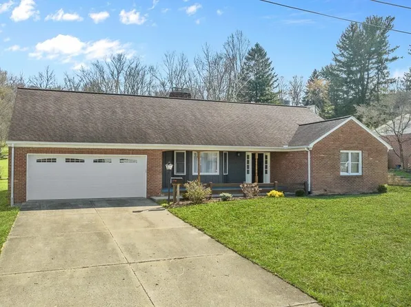 271 N Monroe St, Millersburg, OH 44654