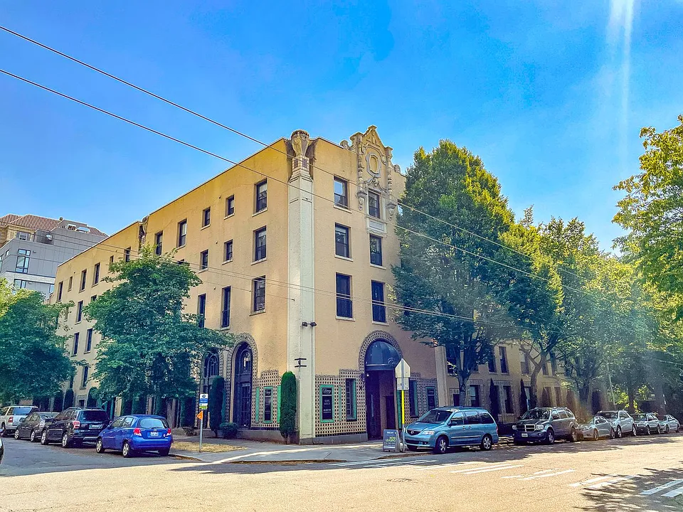 Tuscany Apartments