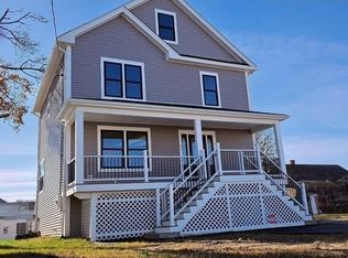 31 Niagara St, Fall River, MA 02721