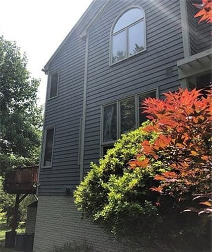 2nd image of 15 Hurdleford Ct